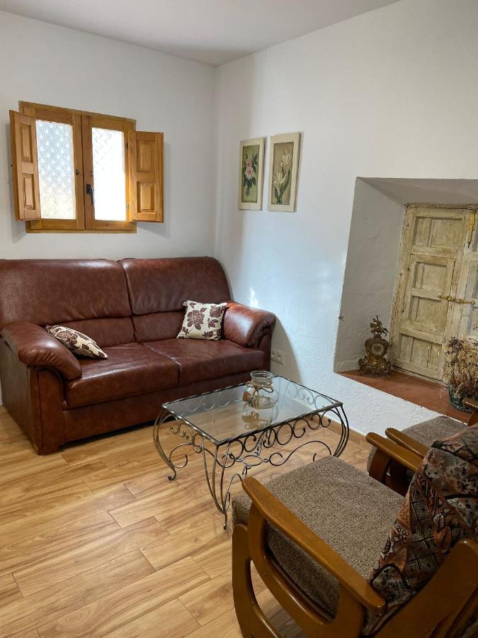 Alquiler Rural Cutar, Casa Robles Villa Exterior photo